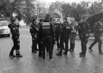 Gürle Dağı’ndan atladıktan sonra gözden kaybolan amatör paraşütçünün cansız bedenine ulaşıldı