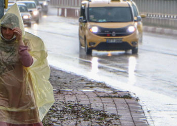 Hafta sonu sağanak yağış var; sıcaklıklar düşecek!