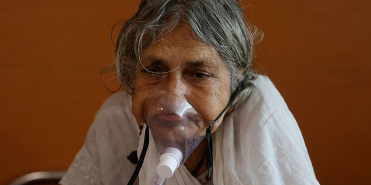 Hindistan hükümeti, sosyal medya platformlarına 'Hindistan varyantı' ifadelerinin silinmesi talimatı verdi