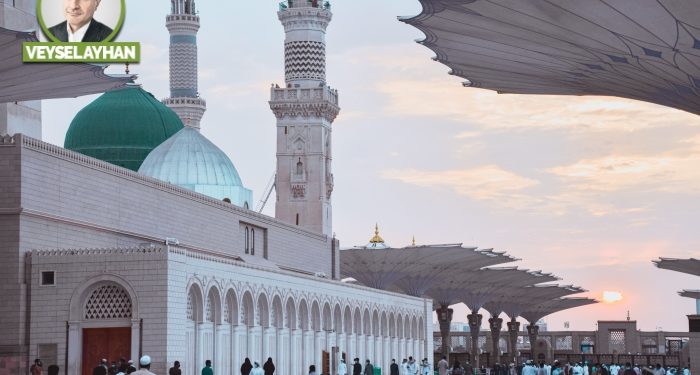 Hükümdâr bir peygamber mi yoksa kul bir peygamber mi?