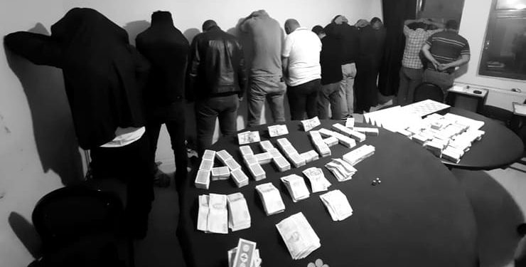 Kars’ta kumar oynanan daireye baskın: 13 kişiye 54 bin lira ceza