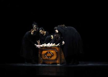 'Kürt tiyatro seyircisi çok destekleyici; bizi ne kayyımlar durdurabildi ne yasaklar'