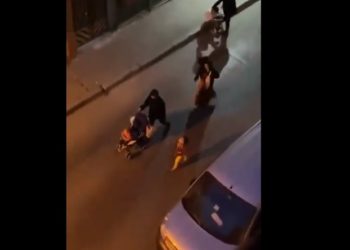 Küçük çocuğun sesi yürekleri sızlattı: Yemek alırım, ekmek alırım