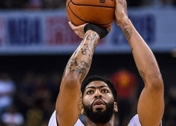 Los Angeles Lakers Davis'in 42 sayısıyla kazandı