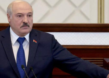 Lukaşenko'dan zorla iniş açıklaması: İnsanları korumak için