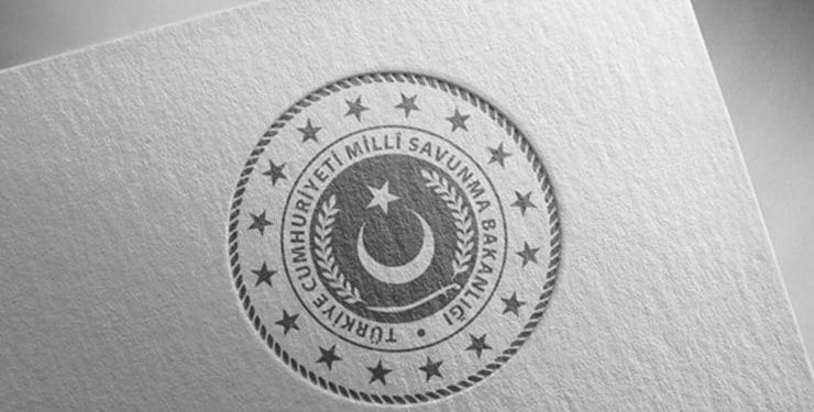 MSB: Suriye’deki üsse maket uçakla saldırı girişimi