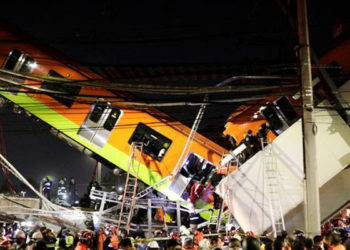 Meksika'da metro üst geçidi çöktü: En az 23 ölü