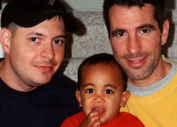 'Metroda bir bebek bulduk, oğlumuz oldu'