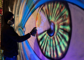 Microsoft Başkanı: Orwell'in 1984 romanında tasvir ettiği hayat 2024'te gerçek olabilir