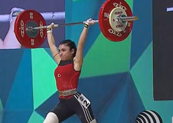 Milli halterci Cansu Bektaş, Gençler Avrupa Halter Şampiyonu oldu