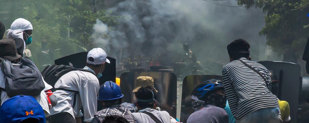 Myanmar'da darbe karşıtı protestolarda ölenlerin sayısı 800'ü geçti