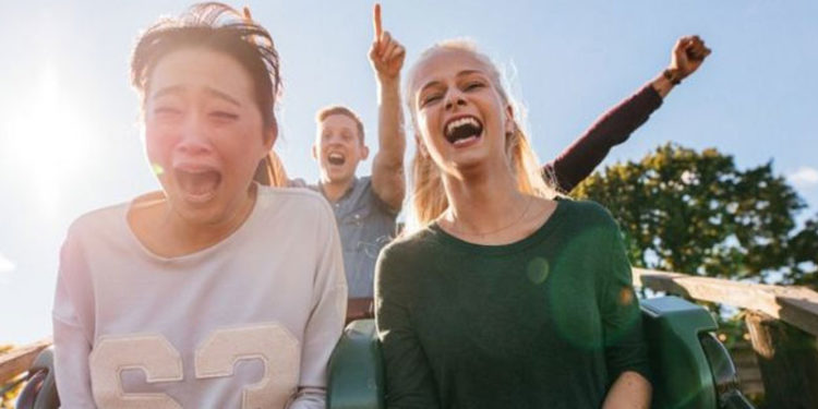 Neden eğlenirken çığlık atarız?