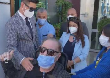 Oyuncu Burak Sergen taburcu edildi