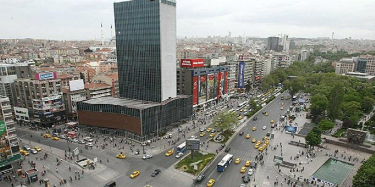 Pandemi sürecinde Ankaralıların yüzde 59'unun ekonomisi olumsuz etkilendi