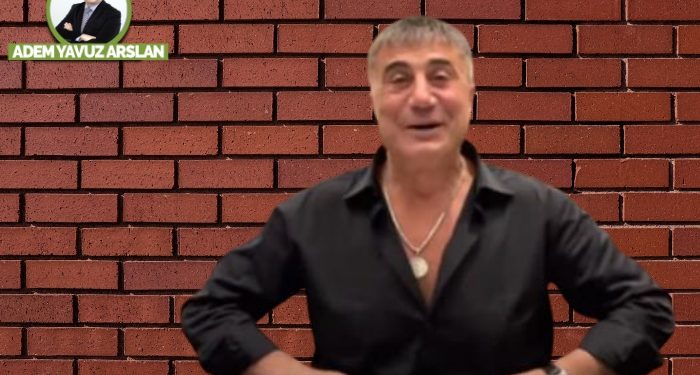 Peker o meşhur tuğlayı çekebilir