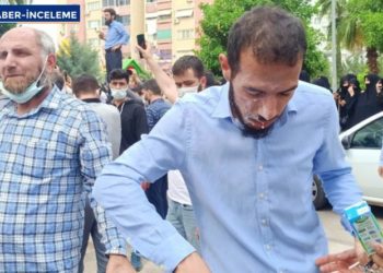 Polis, hukuksuz genelgenin hakkını veriyor: Cep telefonları gasp edildi