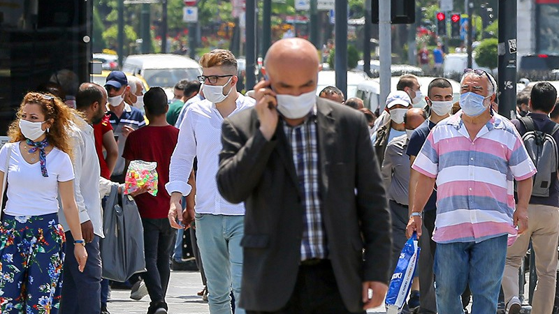 Prof. Dr. Necmi İlhan: Açık alanlarda maske zorunluluğu kalkabilir