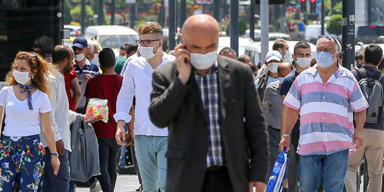 Prof. Dr. Necmi İlhan: Açık alanlarda maske zorunluluğu kalkabilir