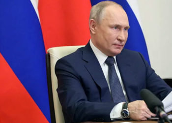 Putin: Rusya'dan bir şeyler 'ısırıp koparmak' isteyenlerin dişlerini kırarız