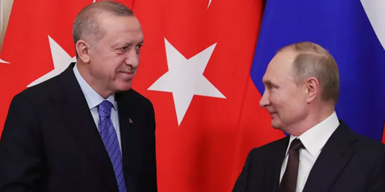 Putin ve Erdoğan, Türkiye'de Sputnik V aşısının ortak üretimini konuştu