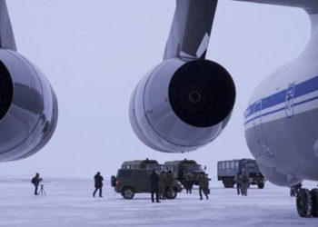 Rusya, Kuzey Kutbu'ndaki gövde gösterisiyle ne hedefliyor?