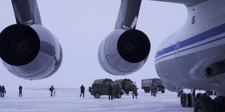 Rusya, Kuzey Kutbu'ndaki gövde gösterisiyle ne hedefliyor?