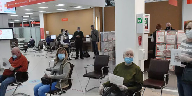 Rusya'nın günlük koronavirüs raporu: 8 bin 329 yeni vaka tespit edildi