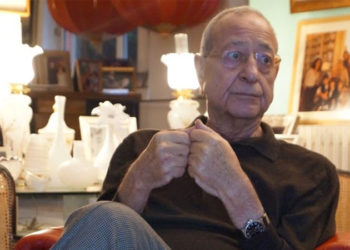 Sabah başyazarı Barlas: Sadece turistlerin özgürce yaşama hakkına sahip oldukları bir düzendir normalleşme