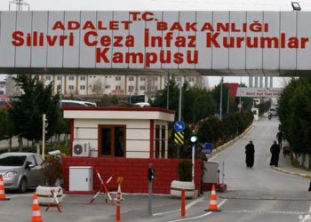Silivri Cezaevi koronaya teslim oldu, mahpus yakınları endişeli