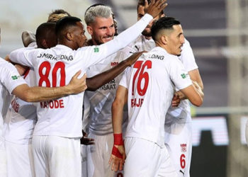 Sivasspor deplasman karnesiyle göz doldurdu