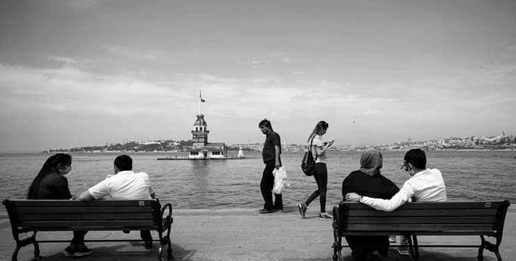 Son 24 saat: 8 bin 426 vaka, 183 can kaybı