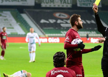 TFF 1. Lig'de bu sezon hakemlerin kart tercihi, son 10 sezonun gerisinde kaldı