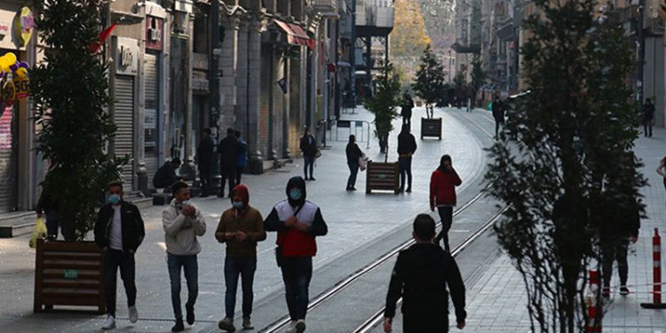 TTB Pandemi Çalışma Grubu Üyesi Prof. Dr. Tanık: Pandeminin bedelini her bakımdan toplumun dezavantajlı kesimleri ödedi