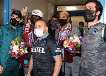 Trabzonspor'da Bruno Peres ve Gervinho imza için geldi