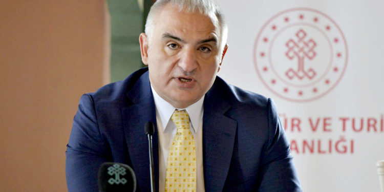 Turizm Bakanı, kesin konuştu: 17 Mayıs itibarıyla vaka sayıları 5 binin altına inecek