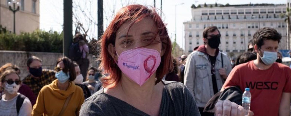 Yunanistan'da Medeni Kanun'u değiştirmeye çalışan hükümete 'Kadın ve çocuklar tehlikeye atılıyor' eleştirisi