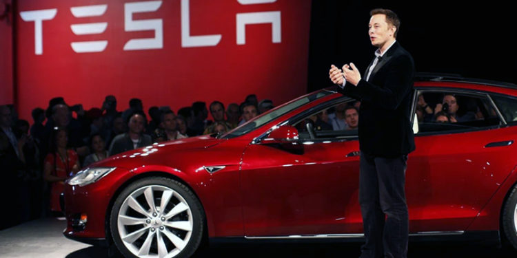 Çin'de Tesla için 'casusluk' endişesi: Araçların kamu binalarına parkına izin verilmiyor