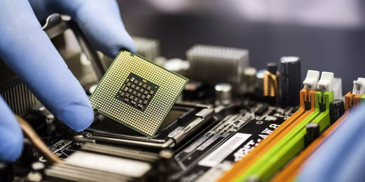 Çip krizinde 'tehlikeli' seviyeye ulaşıldı; otomobil sektörü milyarlarca dolar zarar edebilir