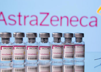 İngiltere'de 40 yaş altına Oxford-AstraZeneca aşısı yerine alternatif aşılar tavsiye edildi