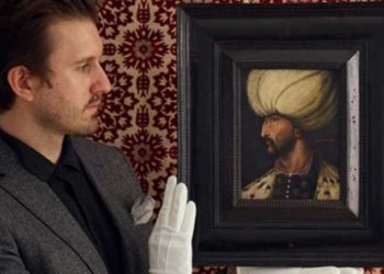 İngiltere'den 350 bin sterline alınan Kanuni portresi İBB’ye bağışlandı