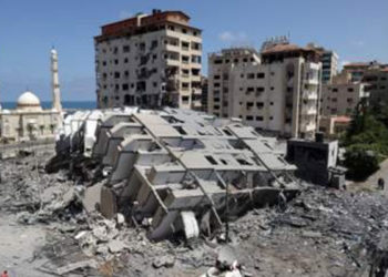 İsrail, Hamas'ın lider kadrosundan pek çok kişiyi öldürdüğünü, Hamas Aşdod kentine 50 roket fırlatıldığını açıkladı