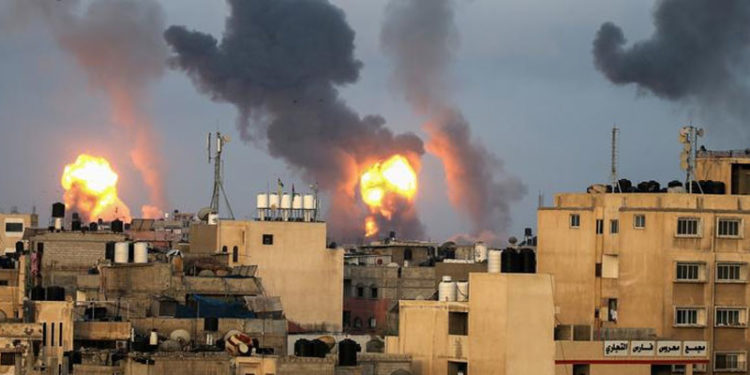 İsrail'in hava saldırılarına kınama