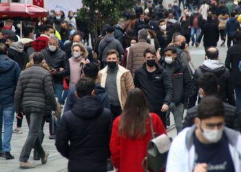 İstanbul İl Sağlık Müdürü Prof. Dr. Memişoğlu: Kentte vaka sayıları son bir haftada yüzde 35 azaldı