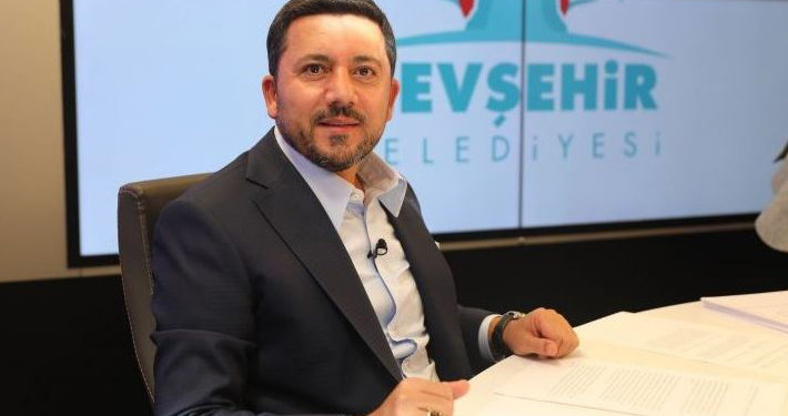 İstifa ettirilen AKP’li belediye başkanı Rasim Arı: İlla konuşayım mı!