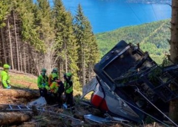 İtalya'da teleferik kazası: 14 ölü