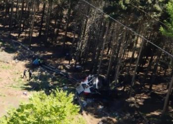 İtalya’da teleferik faciası: 12 ölü