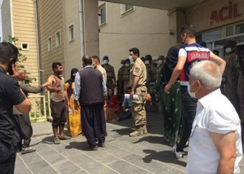 Şanlıurfa’da husumetli iki aile çatıştı: 3 ölü, 6 yaralı