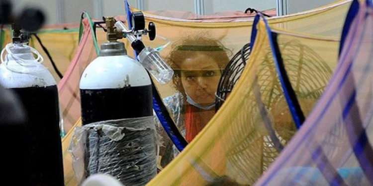 ﻿Hindistan'da son 24 saatte 392 bin 488 yeni korona vakası