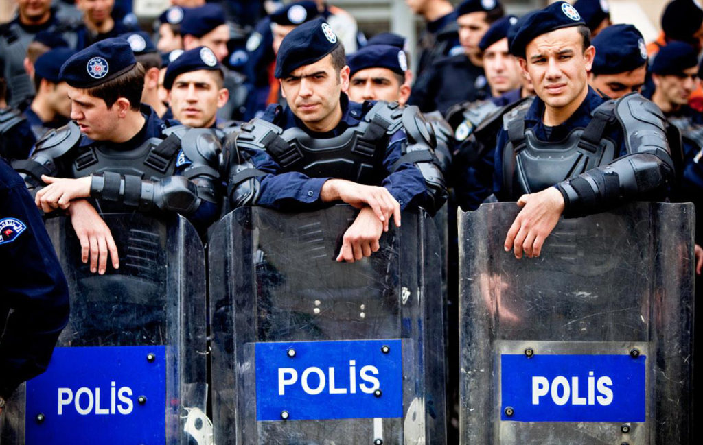 ‘Polis intiharları araştırılsın’ önergesi AKP ve MHP oylarıyla reddedildi