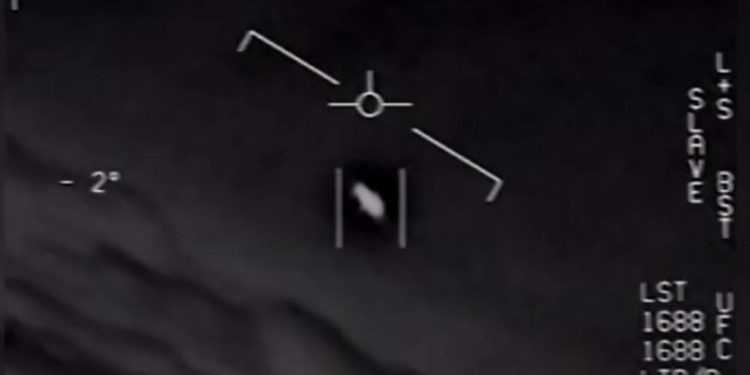 ABD’de istihbarat servisleri gizemli UFO’ların varlığını teyit etti, ancak tanımlayamadı
